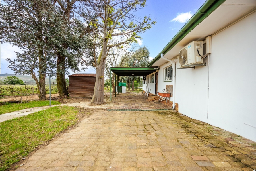 3 Bedroom Property for Sale in Koelenhof AH Western Cape